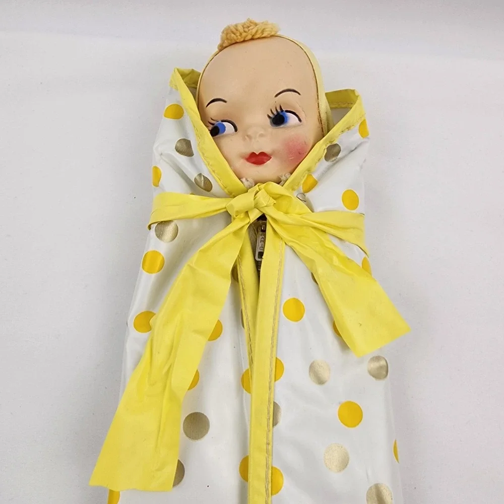Vtg 1950s Baby Infant Bottle Warmer‎ Doll Face Insulated Vinyl 12 In zipper